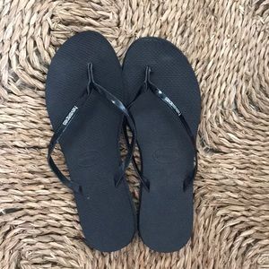 Black havaianas